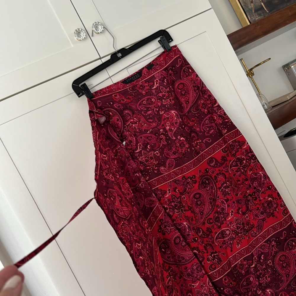 EXPRESS 100% Silk Wrap Around Maxi Skirt - Size 11/12 - Picture 7 of 16